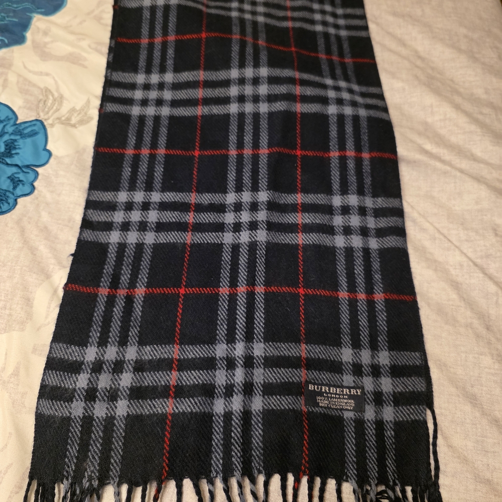 Authentic Burberry Men's/women Black and Gray Checkered Scarf From JAPAN